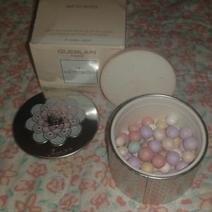 Guerlain Paris Meteorites Pearls of Powder